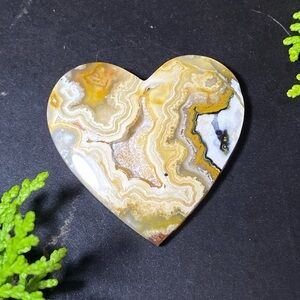 Crazy Lace Agate Heart Cabochon 32x34mm | Natural Banded Agate